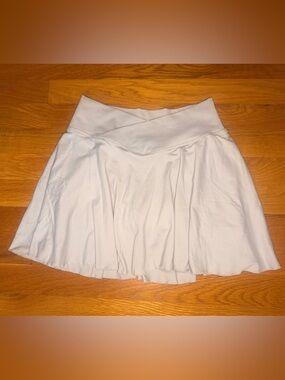 OQQ Tennis Skirt Skort Gray High Waisted Pleated Athletic M NWOT Built In Shorts